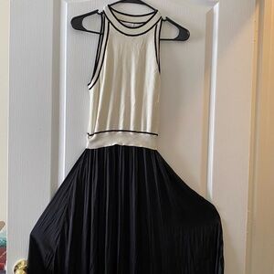 Rachel Zoe Cream & Black Sleeveless Maxi Dress with Contrast Piping